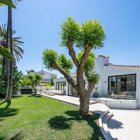 Peman Luxurious Beachside Marbella